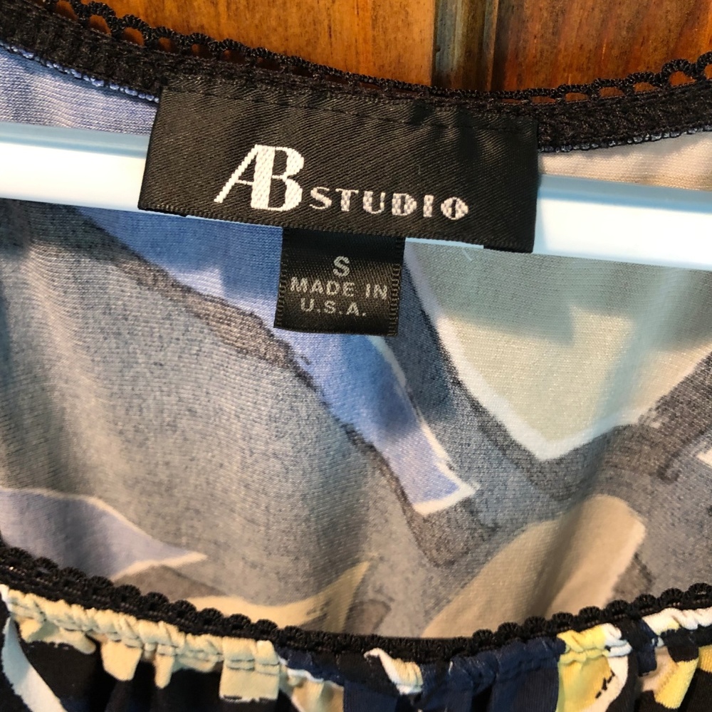 AB Studio - Top - Picture 3 of 4